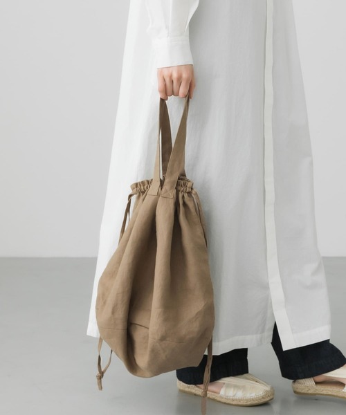 かぐれ（カグレ）の「リネンキンチャクバッグ（ショルダーバッグ・レディース・ベージュ/ブラック/ベージュ系その他・FREE）」の4枚目の写真