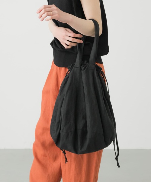 かぐれ（カグレ）の「リネンキンチャクバッグ（ショルダーバッグ・レディース・ベージュ/ブラック/ベージュ系その他・FREE）」の15枚目の写真