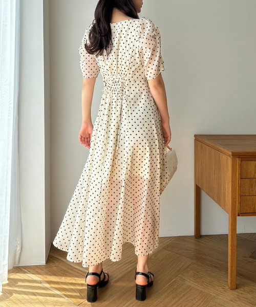 one after another NICE CLAUP（ワンアフターアナザーナイスクラップ）の「【one-piece collection】袖コンシャスバックリボンワンピース（ワンピース・レディース・ブラック/アイボリー/ホワイト系その他・FREE）」の8枚目の写真