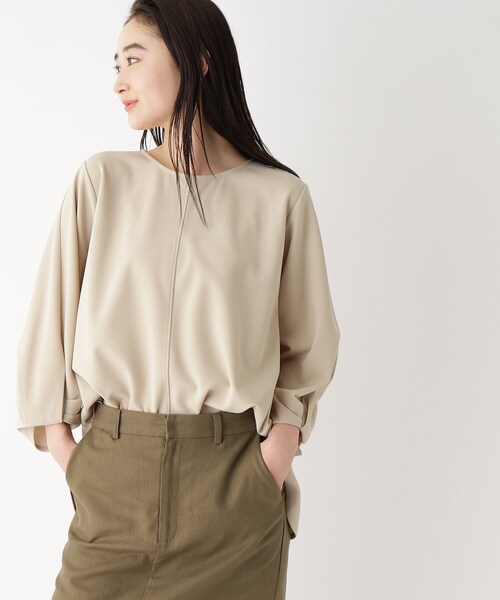 OPAQUE.CLIP(オペークドットクリップ)の「◆ツイストデザインスリーブカットソー(Tシャツ/カットソー・レディース・ブラック/ブルー/オフホワイト/ライトベージュ・40/42/38)」の3枚目の写真