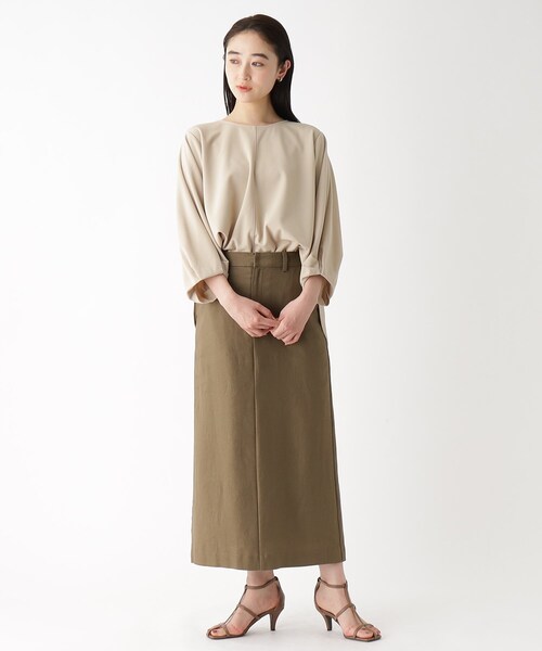 OPAQUE.CLIP(オペークドットクリップ)の「◆ツイストデザインスリーブカットソー(Tシャツ/カットソー・レディース・ブラック/ブルー/オフホワイト/ライトベージュ・40/42/38)」の16枚目の写真