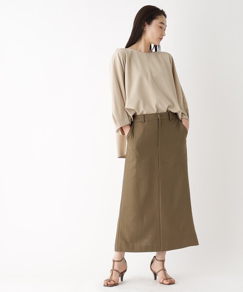 OPAQUE.CLIP(オペークドットクリップ)の「◆ツイストデザインスリーブカットソー(Tシャツ/カットソー・レディース・ブラック/ブルー/オフホワイト/ライトベージュ・40/42/38)」の19枚目の写真