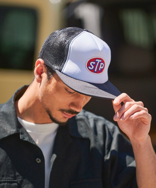 JACK & MARIE（ジャックアンドマリー）の「STP flat visor tracker cap