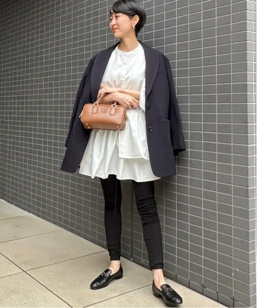 each（イーチ）の「ラッフルデコ・チュニック丈プルオーバーブラウス（シャツ/ブラウス・レディース・レッド/ホワイト/ブラック/キャメル/ドット/ブラック系その他・FREE）」の17枚目の写真