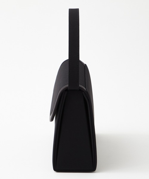 AIMER（エメ）の「【喪服・礼服用】グログラン素材ブラックフォーマルバッグ（ハンドバッグ・レディース・ブラック・FREE）」の8枚目の写真