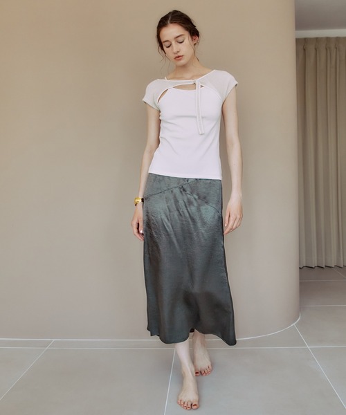 PUBLIC TOKYO（パブリックトウキョウ）の「【栃木県産】ヴィンテージリキッドサテンマーメイドスカート/ストレートシルエット（スカート・レディース・ブラック/カーキ・FREE）」の10枚目の写真