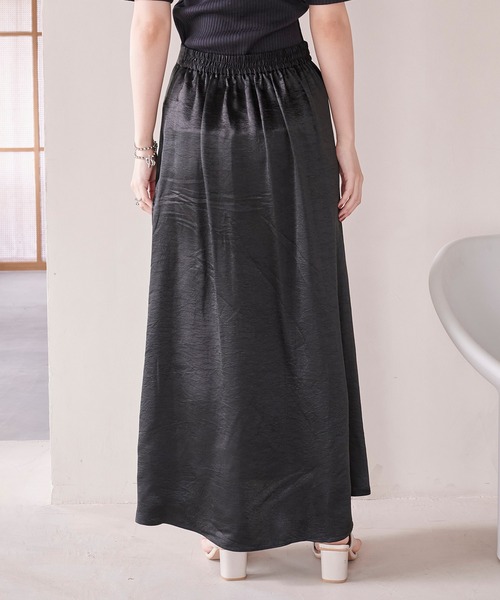 PUBLIC TOKYO（パブリックトウキョウ）の「【栃木県産】ヴィンテージリキッドサテンマーメイドスカート/ストレートシルエット（スカート・レディース・ブラック/カーキ・FREE）」の22枚目の写真