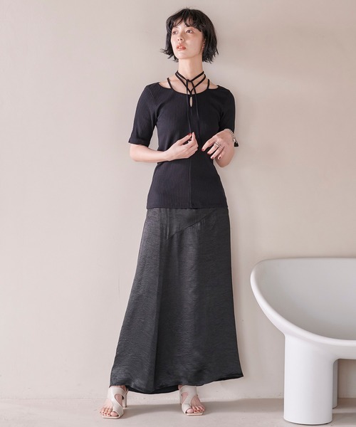 PUBLIC TOKYO（パブリックトウキョウ）の「【栃木県産】ヴィンテージリキッドサテンマーメイドスカート/ストレートシルエット（スカート・レディース・ブラック/カーキ・FREE）」の18枚目の写真