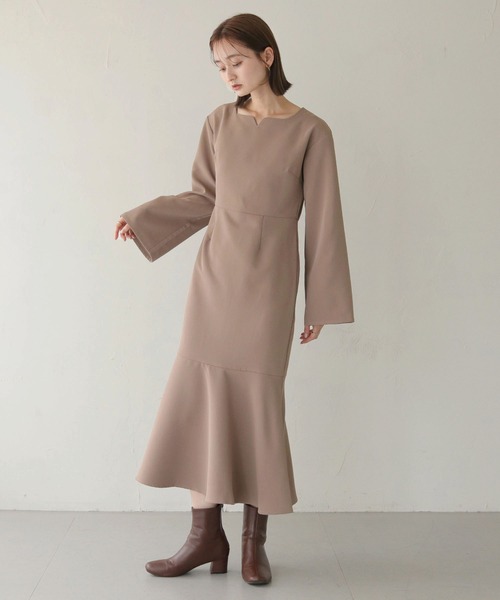 CLEIO（クレイオ）の「【CLEIO】ベルスリーブフレアロングワンピース/BELL SLEEVE FLARE LONG DRESS/293-10607（ドレス・レディース・モカ/アイボリー・FREE）」の17枚目の写真