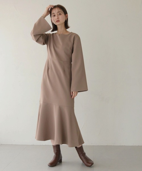 CLEIO（クレイオ）の「【CLEIO】ベルスリーブフレアロングワンピース/BELL SLEEVE FLARE LONG DRESS/293-10607（ドレス・レディース・モカ/アイボリー・FREE）」の14枚目の写真