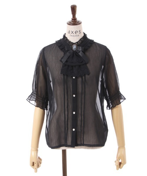 axes femme（アクシーズファム）の「カメオ×ジャボブローチ付ブラウス