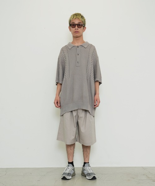 Lulu ＆ Arnie（るるあんどあーにー）の「オーバーサイズ ケーブル編み サマーニット ポロシャツ（ニット/セーター・メンズ・ブラック/ブラウン/グレイッシュベージュ・MEDIUM/LARGE）」の15枚目の写真