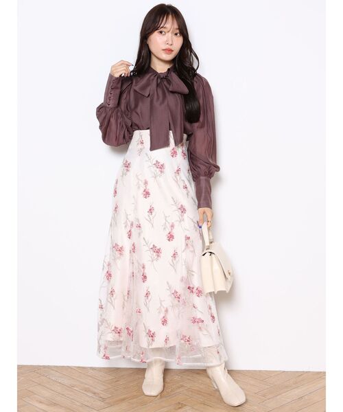 MERCURYDUO(マーキュリーデュオ)の「ボタニカル刺繍マーメイドスカート(スカート・レディース・ブラウン/ピンク/ブルー・SMALL/MEDIUM)」の8枚目の写真