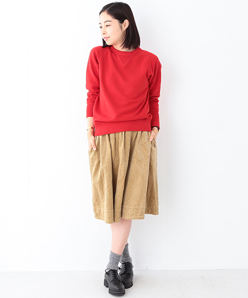 BEAMS BOY（ビームスボーイ）の「BEAMS BOY / カラー 裏毛フリーダム スウェットクルー（スウェット・レディース・レッド/ネイビー・ONE SIZE）」の19枚目の写真