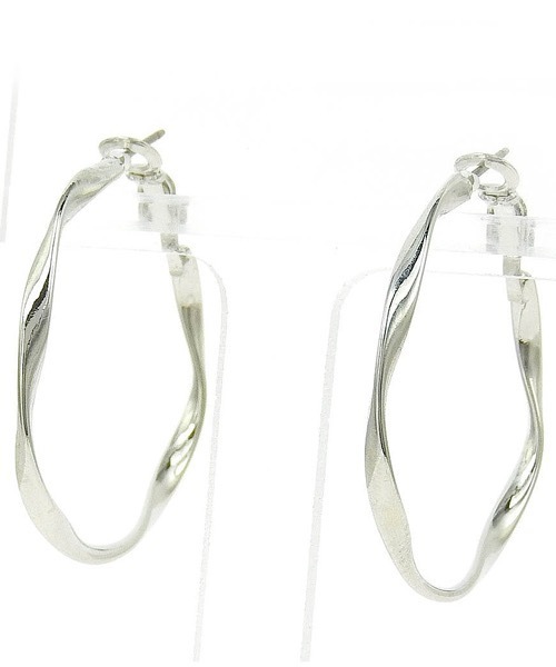 itam（アイタム）の「【itam】アイタム/ ツイストフープピアス（ピアス（両耳用）・レディース・シルバー/ゴールド・FREE）」の5枚目の写真