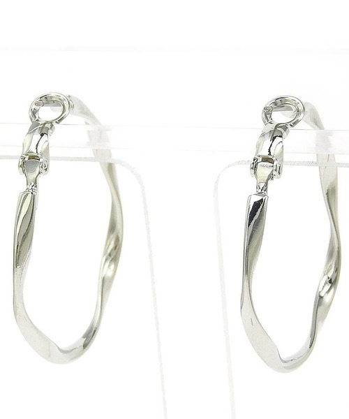 itam（アイタム）の「【itam】アイタム/ ツイストフープピアス（ピアス（両耳用）・レディース・シルバー/ゴールド・FREE）」の6枚目の写真