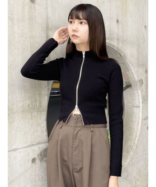 MURUA（ムルーア）の「ダブルジップハイネックニット（ニット/セーター・レディース・オレンジ/ホワイト/ブラック/ネイビー・FREE）」の6枚目の写真