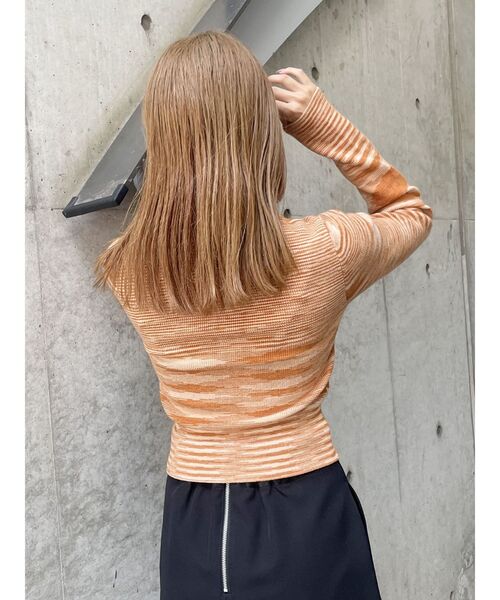 MURUA（ムルーア）の「ダブルジップハイネックニット（ニット/セーター・レディース・オレンジ/ホワイト/ブラック/ネイビー・FREE）」の12枚目の写真