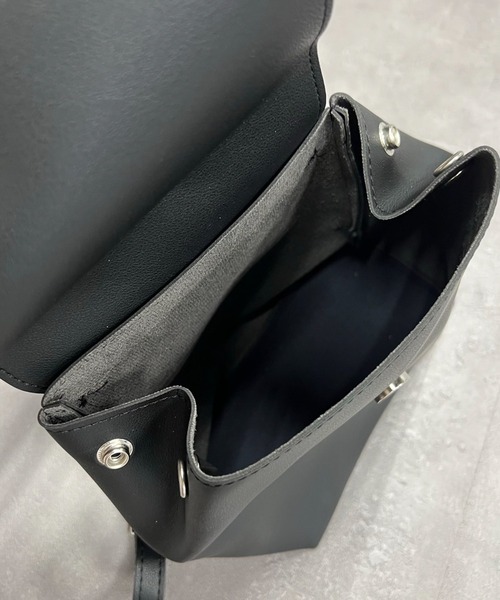 VICKY(ビッキー)の「【KOREAN ITEM】フェイクレザーリュックショルダーバッグ(ショルダーバッグ・レディース・ブラック/ピンク/オフホワイト・FREE)」の17枚目の写真