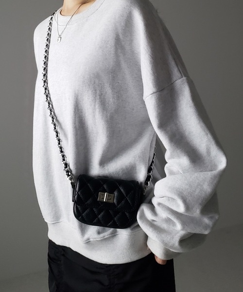 me+em select(ミームセレクト)の「【 4color 】ミニショルダーキルティングチェーンバッグ(ショルダーバッグ・レディース・ブラック/アイボリー/モカ/ネイビー・FREE)」の17枚目の写真