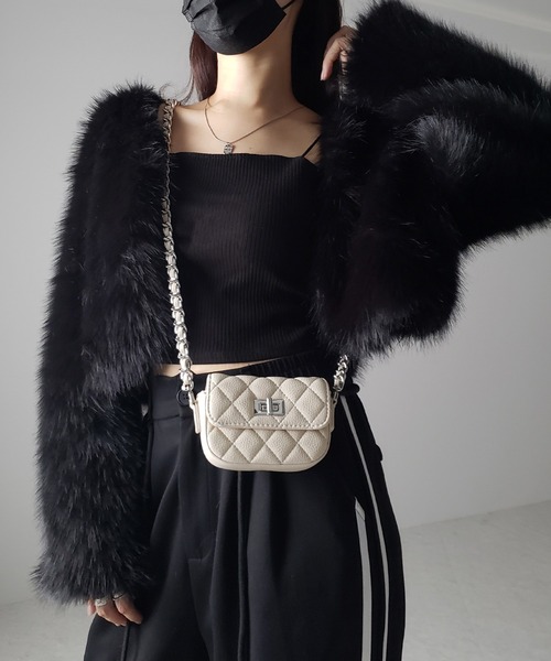 me+em select(ミームセレクト)の「【 4color 】ミニショルダーキルティングチェーンバッグ(ショルダーバッグ・レディース・ブラック/アイボリー/モカ/ネイビー・FREE)」の13枚目の写真