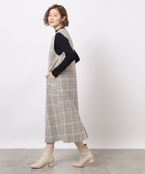 grove（グローブ）の「◆ニュアンスカラーのチェックがキャッチーなキーネックジャンドレ（ワンピース・レディース・ベージュ系1/グレー系1/ブラック・02/03/01/05/04）」の5枚目の写真