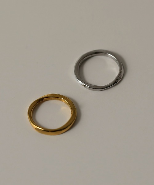 ORLEAN(オルレアン)の「金属アレルギー対応 フラットウェーブリング 11号 サージカルステンレス(リング・レディース・シルバー/ゴールド・11号)」の9枚目の写真