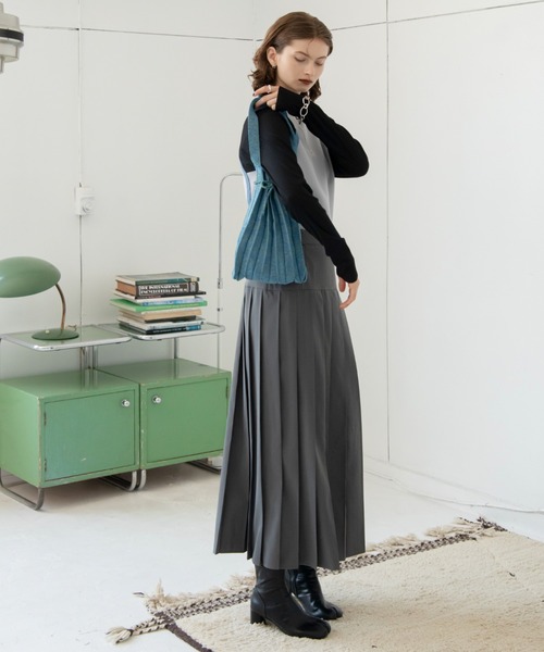 VACANCY（ヴァカンシー）の「プリーツニットバッグ（ハンドバッグ・レディース・グリーン/ブラック・FREE）」の13枚目の写真