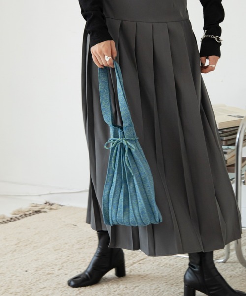 VACANCY（ヴァカンシー）の「プリーツニットバッグ（ハンドバッグ・レディース・グリーン/ブラック・FREE）」の9枚目の写真