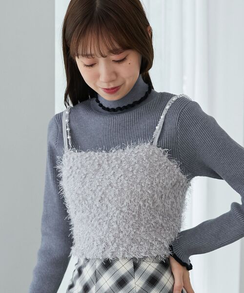 MAJESTIC LEGON（マジェスティックレゴン）の「ショルダービーズビスチェ（ベスト・レディース・グレー/ピンク/ブラック/アイボリー・MEDIUM）」の4枚目の写真