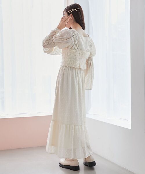 MAJESTIC LEGON（マジェスティックレゴン）の「ショルダービーズビスチェ（ベスト・レディース・グレー/ピンク/ブラック/アイボリー・MEDIUM）」の16枚目の写真