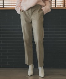 ローウエストテーパードパンツ