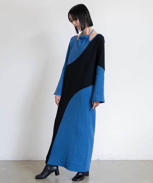 VACANCY（ヴァカンシー）の「ウェーブバイカラーニットワンピース