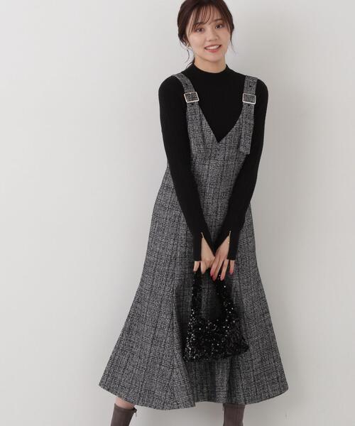 PROPORTION BODY DRESSING(プロポーションボディドレッシング)の「ツイードバックルジャンパースカート(ワンピース・レディース・ベージュ/ブラック・MEDIUM/SMALL)」の4枚目の写真