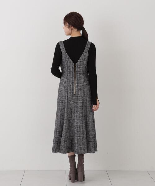 PROPORTION BODY DRESSING(プロポーションボディドレッシング)の「ツイードバックルジャンパースカート(ワンピース・レディース・ベージュ/ブラック・MEDIUM/SMALL)」の8枚目の写真