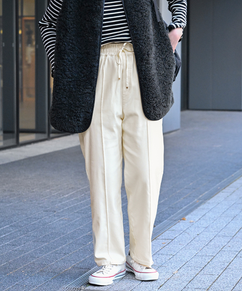 B.C STOCK(ベーセーストック)の「ウォームタッチストレッチイージーパンツ(スラックス・レディース・ホワイト/チャコールグレー/ブルー/ブラック・FREE)」の1枚目の写真