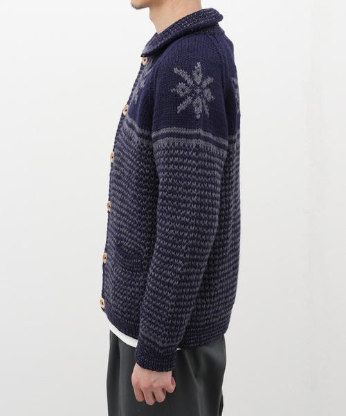 INVERALLAN（インバーアラン）の「【INVERALLAN / インバーアラン】HANDKNIT 30E（カーディガン/ボレロ・メンズ・ネイビー・40/42/44）」の4枚目の写真