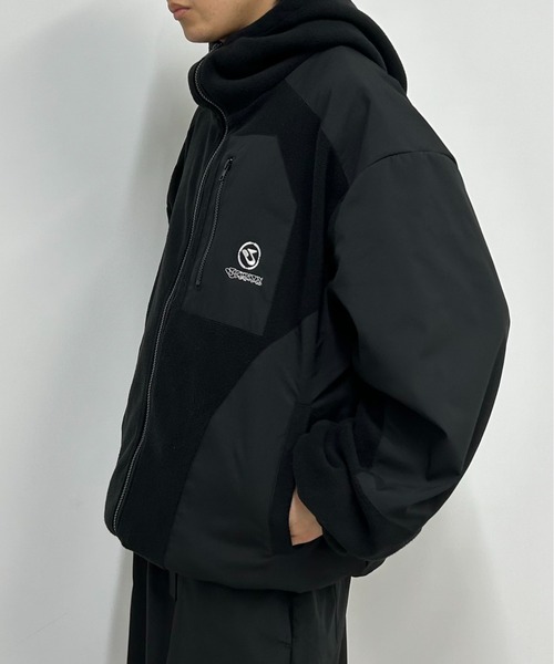 WHO'S WHO gallery（フーズフーギャラリー）の「【KOOKY'N/クーキー】BRONXフリース切替パーカー（マウンテンパーカー・メンズ・ブラック/チャコールグレー/ホワイト・FREE）」の5枚目の写真