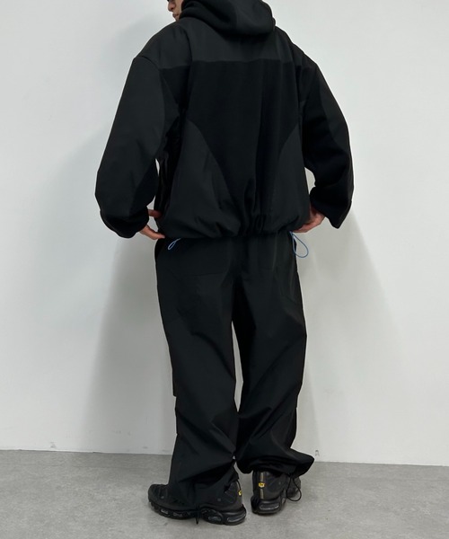 WHO'S WHO gallery（フーズフーギャラリー）の「【KOOKY'N/クーキー】BRONXフリース切替パーカー（マウンテンパーカー・メンズ・ブラック/チャコールグレー/ホワイト・FREE）」の10枚目の写真