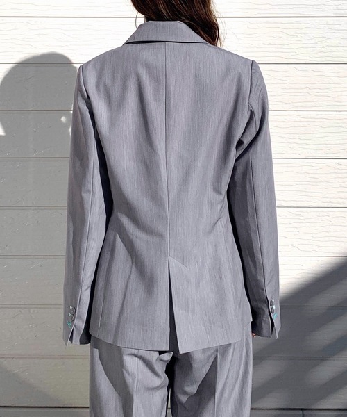 Q（キュー）の「ストレッチピークドラペルジャケット（テーラードジャケット・レディース・チャコールグレー/ライトグレー・MEDIUM）」の5枚目の写真