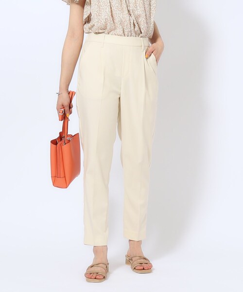 SHOO・LA・RUE（シューラルー）の「【洗える/SS-3L】すっきりキレイにかっこよく 大人のテーパードパンツ（その他パンツ・レディース・ブラック/ネイビー系2/グリーン系/グレー系1/ベージュ・01/02/03/04/05/10）」の18枚目の写真