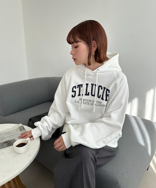 完売品！タグ付き　フーディ　ロゴ　スウェット DISCOAT（ディスコート）の「ロゴスウェットフーディー（パーカー