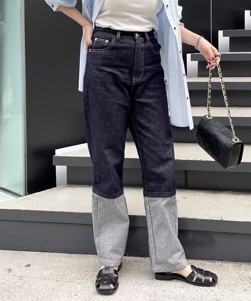 fredy emue（フレディエミュ）の「ロングロールアップデニムパンツ（デニムパンツ・レディース・ネイビー/ブラック・36/38）」の8枚目の写真