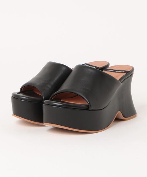inter-chaussures(インターショシュール)の「【ANGEL ALARCON】ラウンドトウウエッジミュールサンダル(D42102)(サンダル・レディース・ブラック/ホワイト・37/36/35)」の2枚目の写真