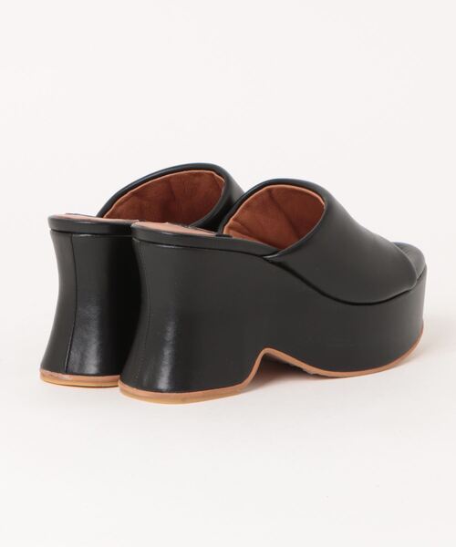 inter-chaussures(インターショシュール)の「【ANGEL ALARCON】ラウンドトウウエッジミュールサンダル(D42102)(サンダル・レディース・ブラック/ホワイト・37/36/35)」の3枚目の写真