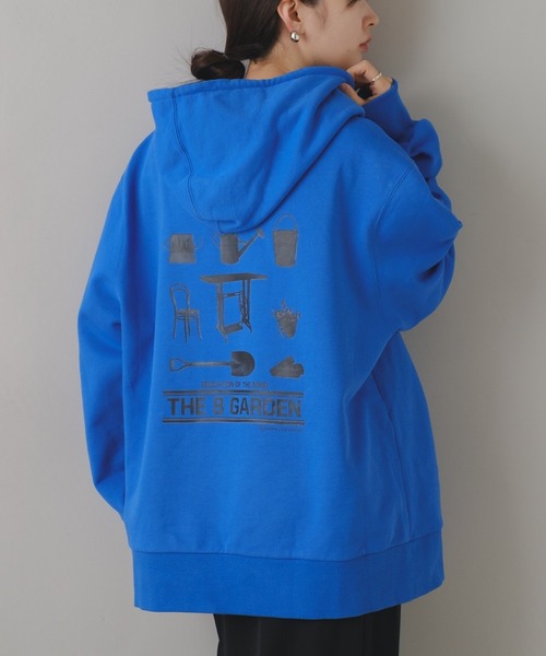 Kastane（カスタネ）の「【M.Lサイズ/ユニセックス】B 8GARDEN ロゴフーディー（パーカー・レディース・ブラック/ホワイト系その他/ブルー/グレー・L/M）」の4枚目の写真