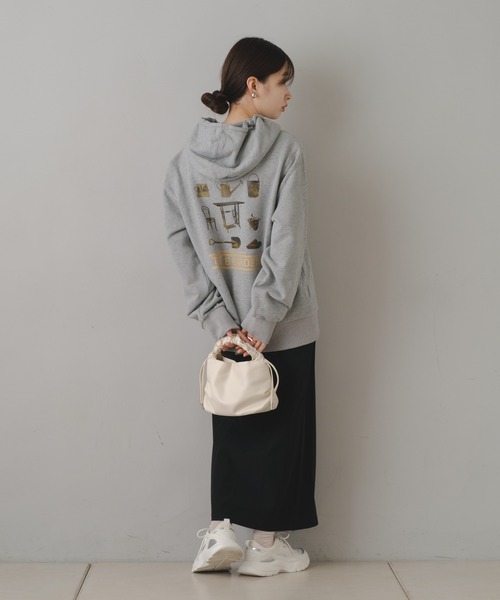 Kastane（カスタネ）の「【M.Lサイズ/ユニセックス】B 8GARDEN ロゴフーディー（パーカー・レディース・ブラック/ホワイト系その他/ブルー/グレー・L/M）」の11枚目の写真