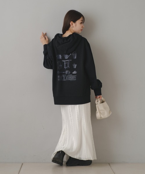Kastane（カスタネ）の「【M.Lサイズ/ユニセックス】B 8GARDEN ロゴフーディー（パーカー・レディース・ブラック/ホワイト系その他/ブルー/グレー・L/M）」の17枚目の写真