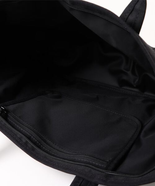 Manhattan Portage（マンハッタンポーテージ）の「Tompkins Tote Bag Doraemon 2024（トートバッグ・レディース・ブラック・MEDIUM）」の13枚目の写真