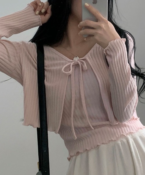 VIVID LADY（ビビッドレディー）の「クロップドストラップレイヤードキャミソールカーディガンSET（カーディガン/ボレロ・レディース・グレー/スカイブルー/アイボリー/ピンク/ネイビー・FREE）」の21枚目の写真